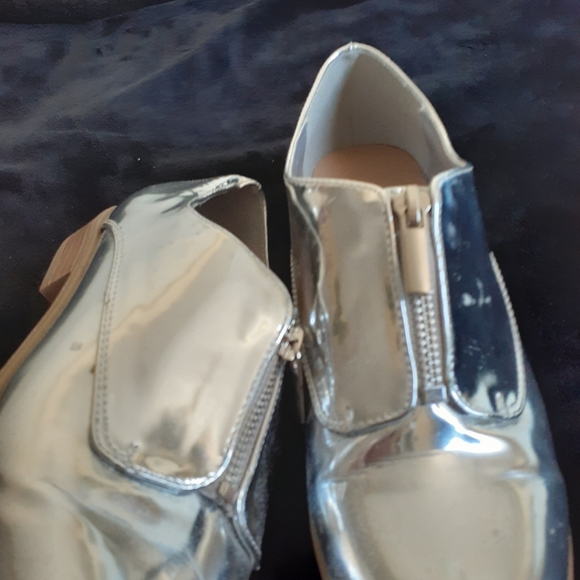 Shoes - Picture 2 of 2